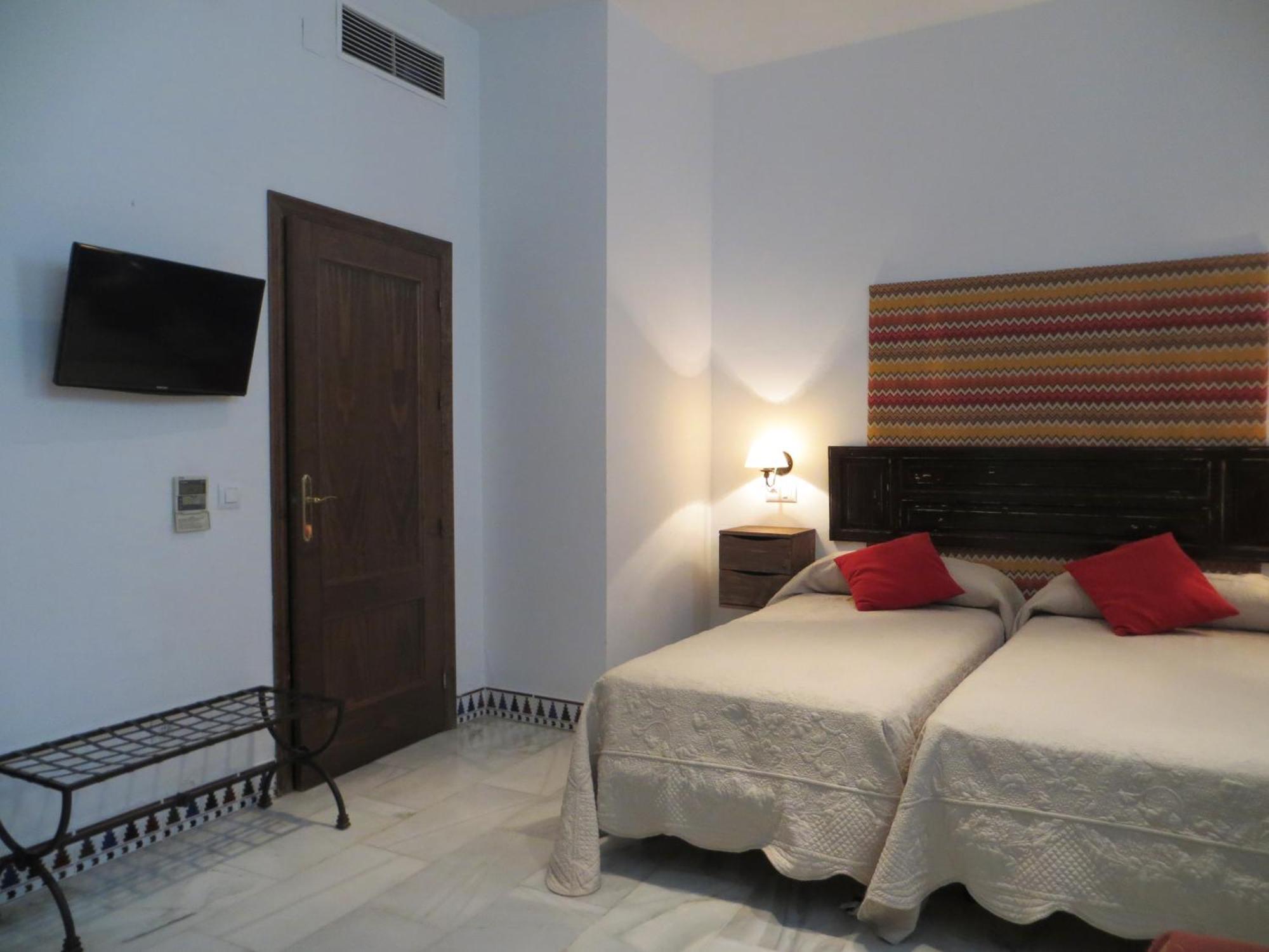 Apartamentos Plaza Córdova Quarto foto