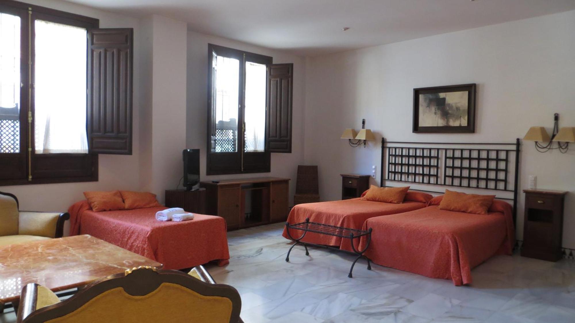 Apartamentos Plaza Córdova Quarto foto